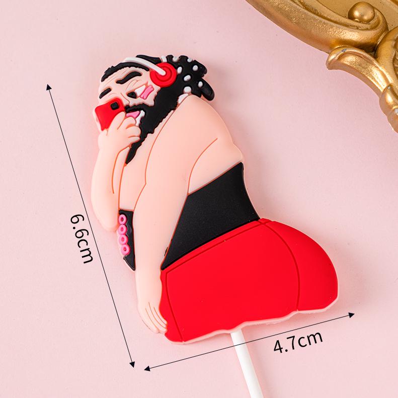 Украшение торта ко Дню матери: Милые елочные игрушки «Мама и лучшая подруга» - Утка-звезда интернета, подключаемая к розетке.