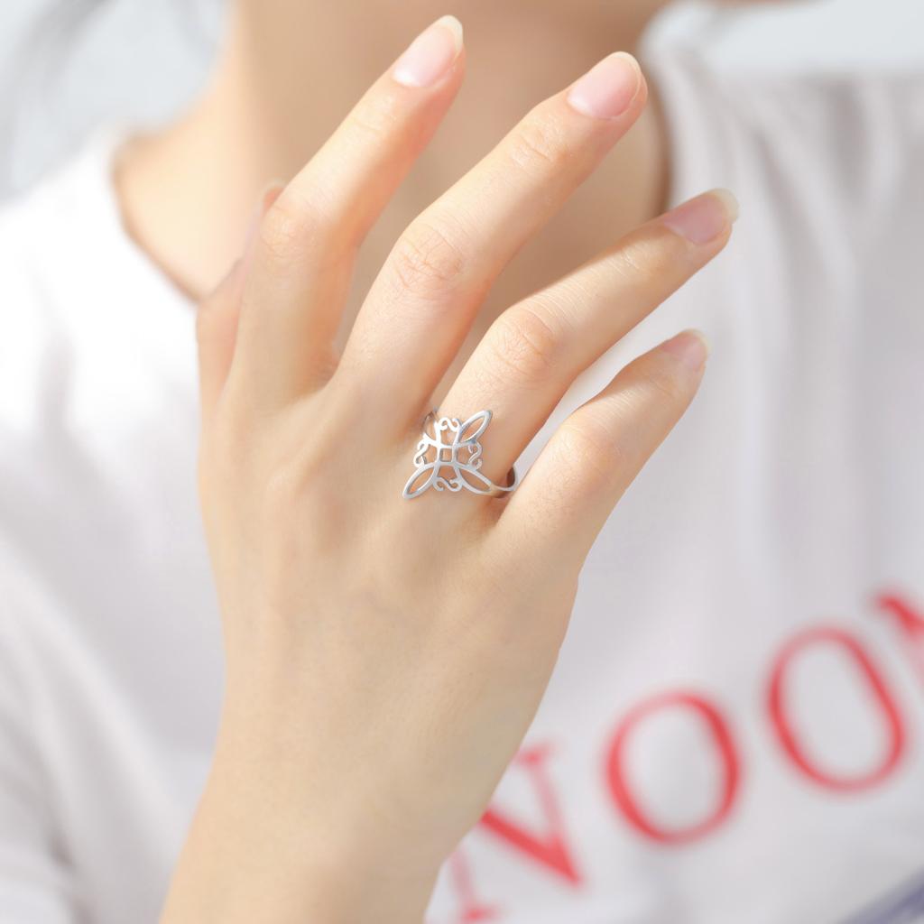 Witches Knot Rings Stainless Steel Witchcraft Knot Rings Gift for Women Geometric Celtic Knot Pendant Vintage Jewelry