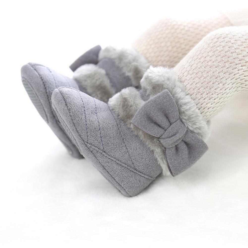 Младенческие замшевые зимние сапоги, обувь для маленьких мальчиков и девочек, мягкая подошва, милые флисовые сапоги для первых ходунков с бантом, флисовые сапоги для новорожденных с плюшевой подкладкой