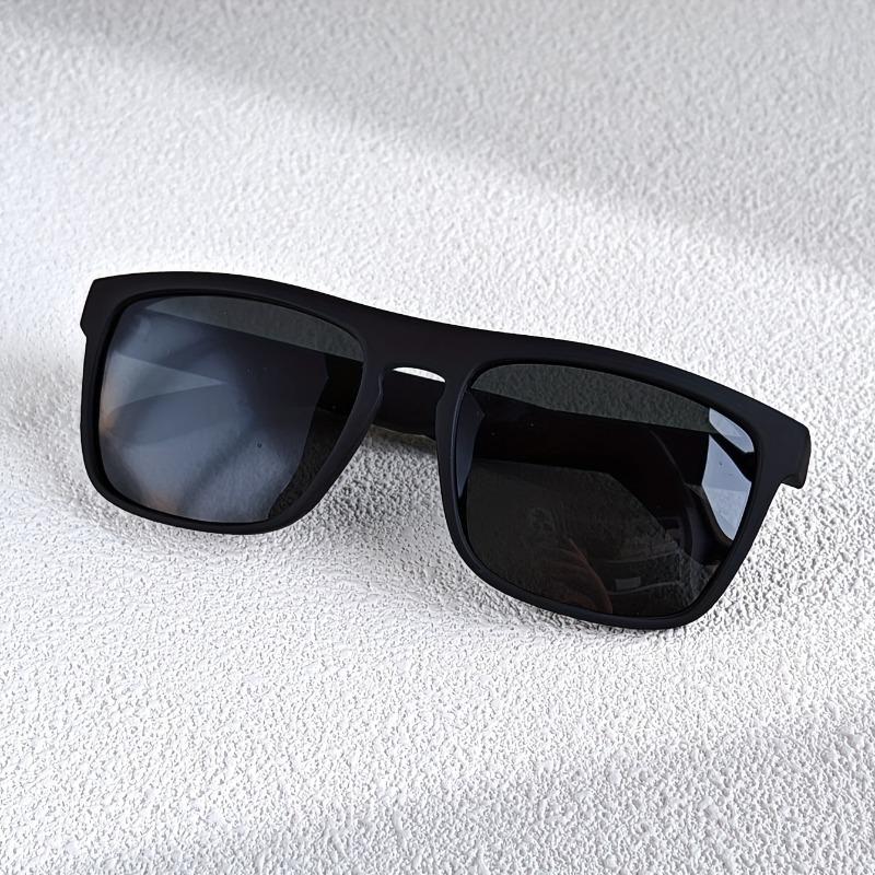 1 Pair of High-Quality Retro Men's TAC Lens Fashion Glasses Suitable for Daily Dressing