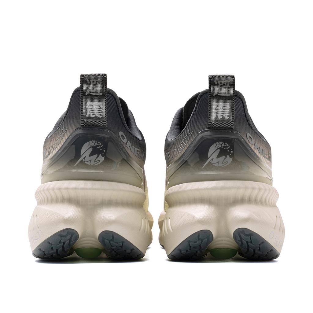 onemix Беговые кроссовки с максимальной амортизацией, подходящие для тяжелых бегунов, спортивная обувь на шнуровке, нескользящие уличные кроссовки для мужчин