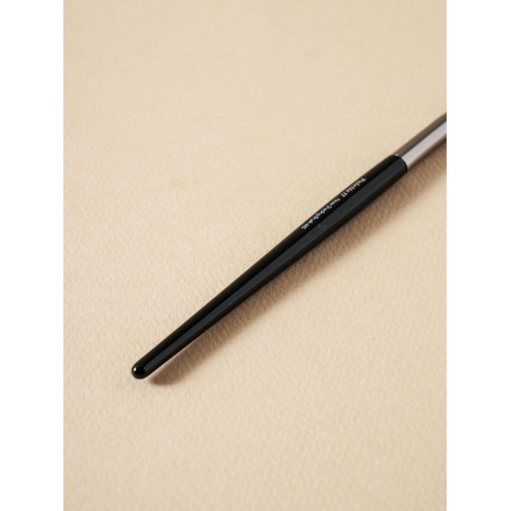 Daiso Palette 17 Nose Shading Brush