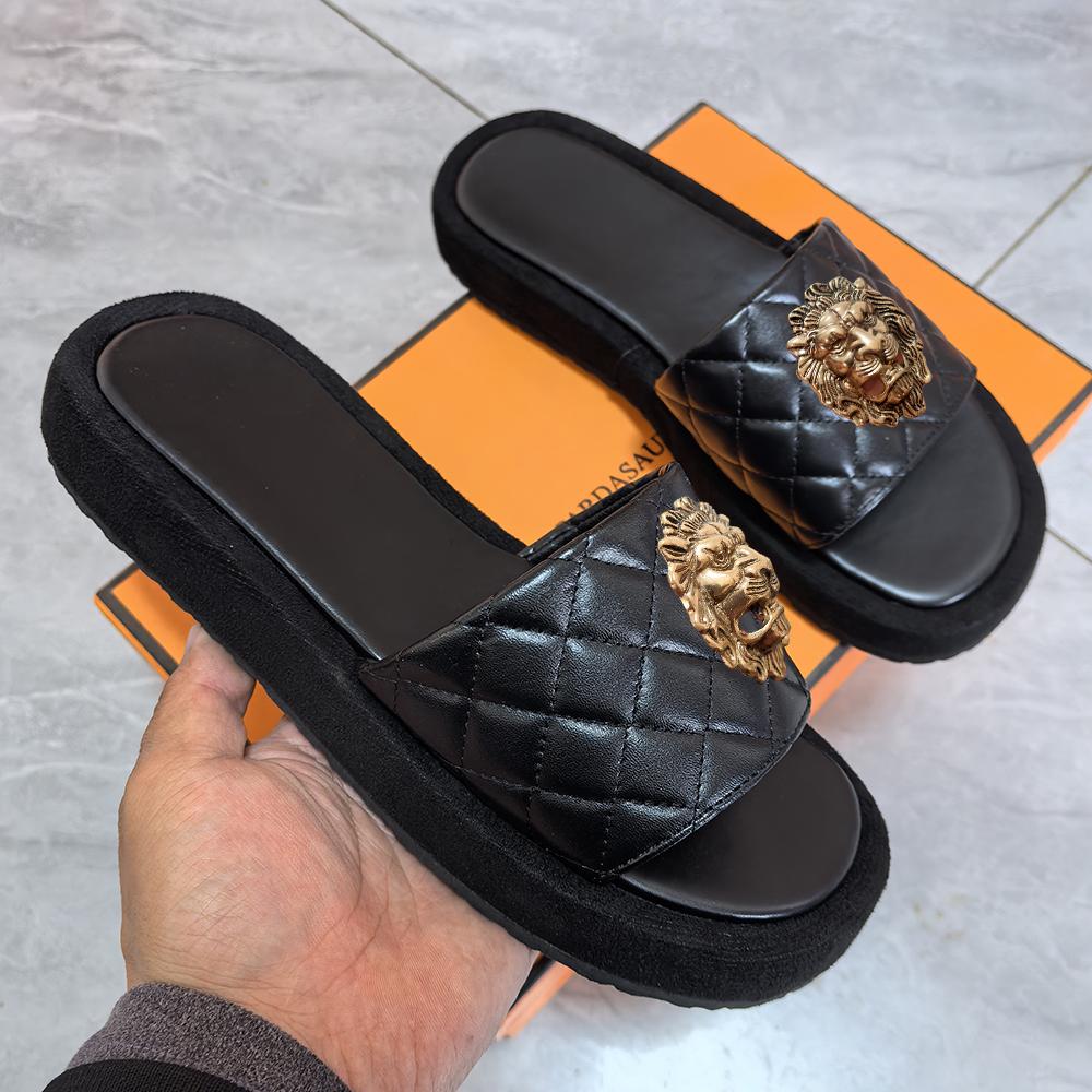 Мода Новые женские тапочки плоские хлебные водолазка сандалии универсальные большие размеры пляжная обувь дизайнерская уличная роскошная тапочка 43