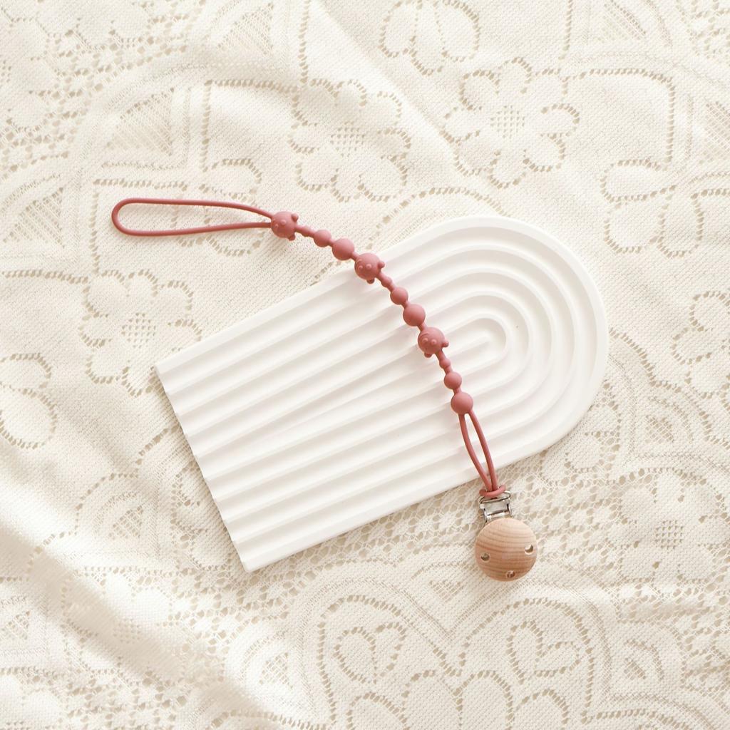 Solid Color Silicone Pacifier Chain Clips Baby Boys Girls Pacifier Gum Chain Bite Music Teeth Grinding Stick Toy Anti Loss Rope