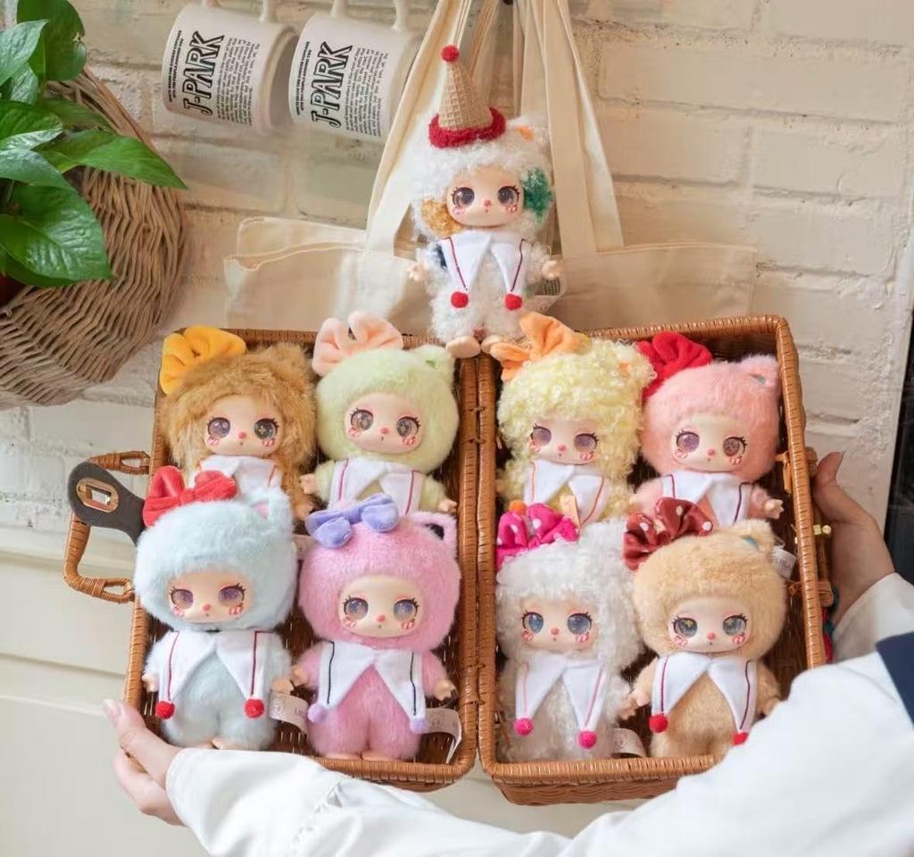 Liila Toys Плюшевая игрушка-талисман 3-го поколения Частично кудрявый материал Дизайн с большой лентой 9 видов Обычные 1 случайный Оригинальный, и (8 + Секрет) [1