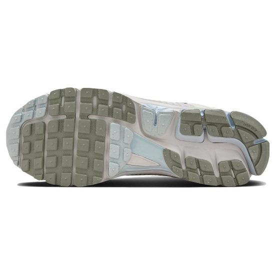 Nike Кроссовки унисекс Air Zoom Vomero 5 Светло-орехово-коричневый FZ3653-104