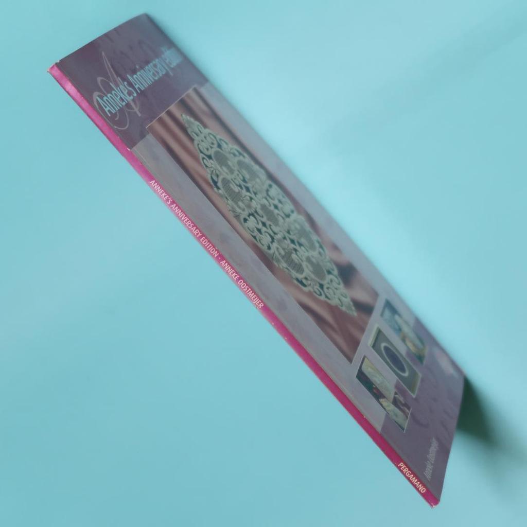 [ИСПОЛЬЗОВАННЫЕ] Иностранные книги: Коллекция шаблонов для пергамано (Paper Craft)