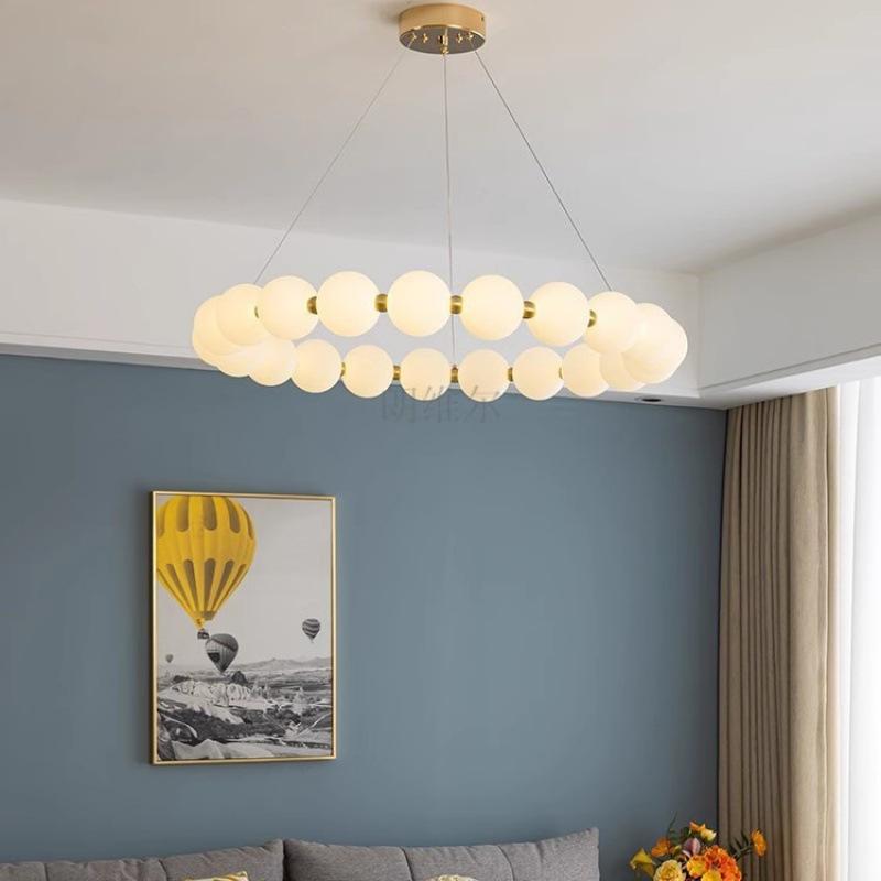 Подвесной светильник для гостиной в скандинавском стиле, простой светодиодный светильник для спальни, круговой светильник для столовой с жемчужным ожерельем