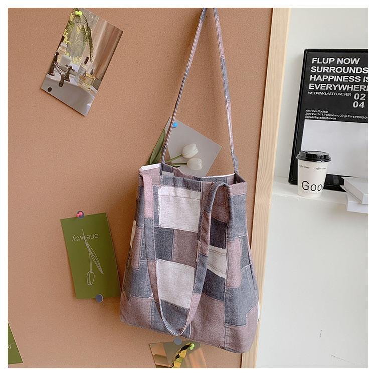 Canvas Tote Bag For Women With Large Capacity And Magnetic Closure For Daily Use