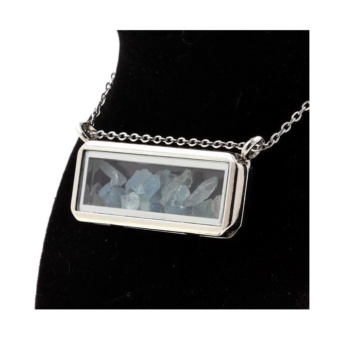 Stones and Minerals. Raw Aquamarine Necklace. Rectangle Model.