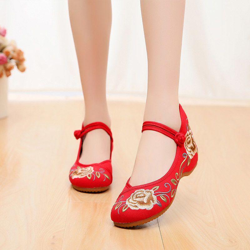 Ethnic Style Embroidered Shoes with Raised Fabric Shoes Inside Ventilation Anti Slip Cow Tendon Bottom Spring and Summer