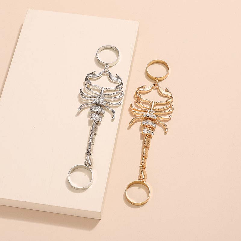 Punk Sliver Scorpion Chain Ring for Woman Men Retro Exaggerated Shiny Zircon Spider Snake Adjustable Rings Party Jewelry