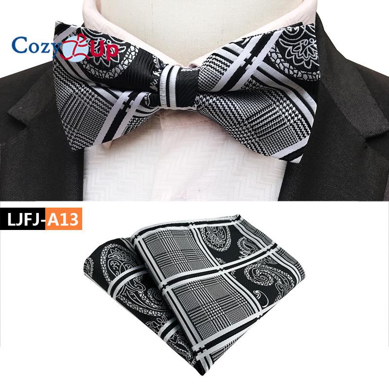 Костюм-двойка с галстуком-бабочкой и нагрудным платком с узором пейсли