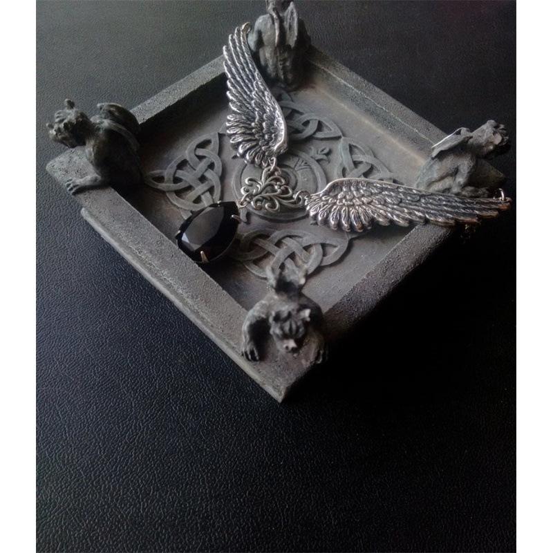 Модные ожерелья для женщин. Ювелирные изделия