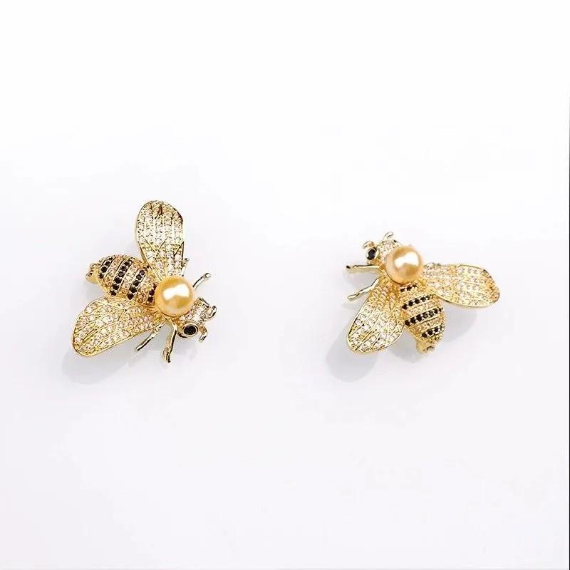 Bee Brooch Luxury Temperament Badge Decorative Pin Creative Versatile Clothing Accessories