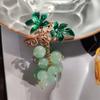 Fresh And Sweet Creative Fruit Grape String Brooch, Cardigan Fixed Anti-Light Pin Accessories Temperament Corsage Woman
