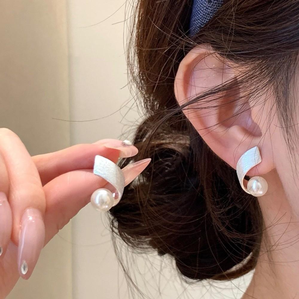 Minimalist Style Brushed Spiral Earrings Hypoallergenic Geometric Twisted Earring Formal Dinner