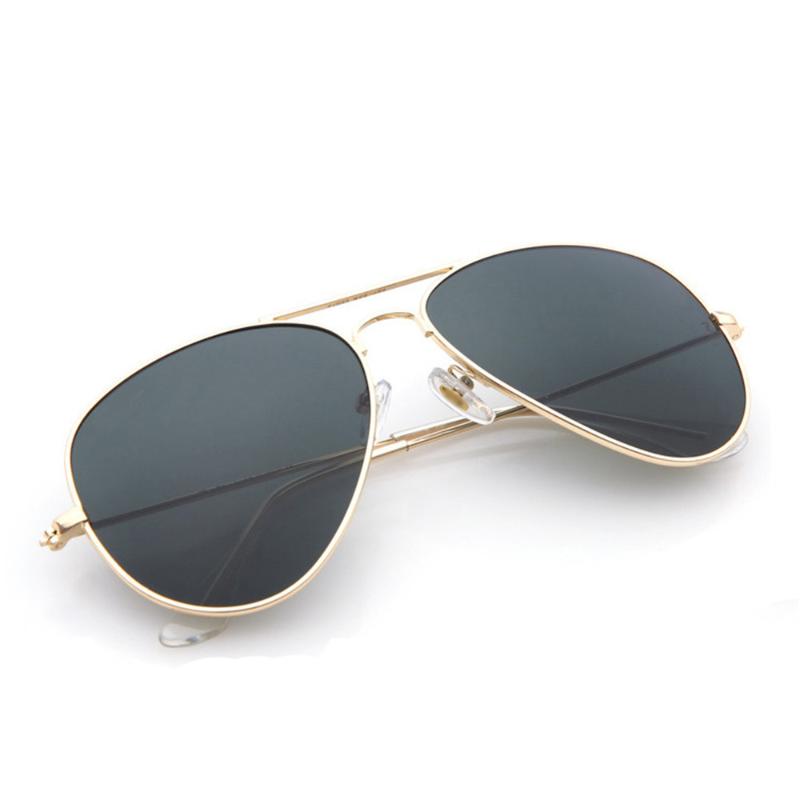 Unisex Classic Mens Sunglasses for Women Classic Pilot Style Gradient Mirror Lens Retro Driving Sun Glasses Reflective Lens