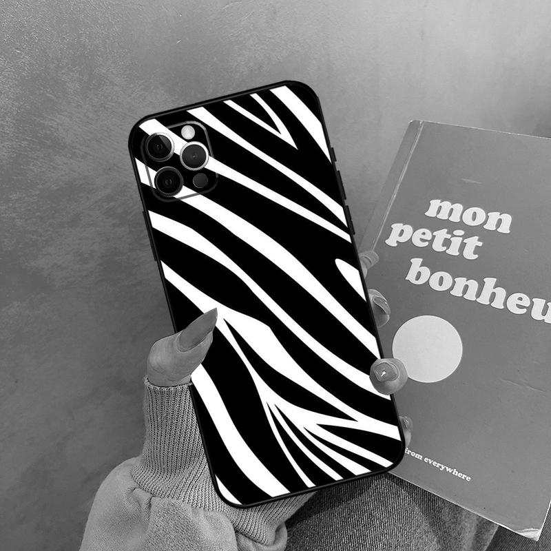 Zebra Skin Case For 17 Air iPhone 18 16 15 14 13 12 11 Pro Max 12 mini XR 15 16 Plus 16e Back Cover Shell
