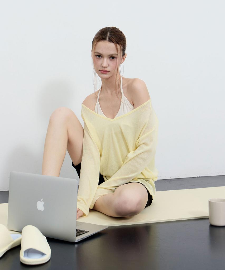 Футболка Une Ease с глубоким V-образным вырезом и длинным рукавом_Лимон