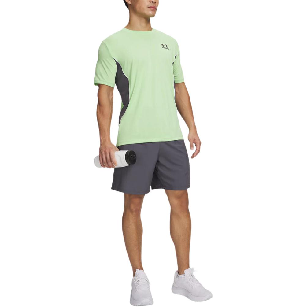 Under Armour Легкие спортивные шорты однотонные с эластичным поясом для мужчин 6014639-025