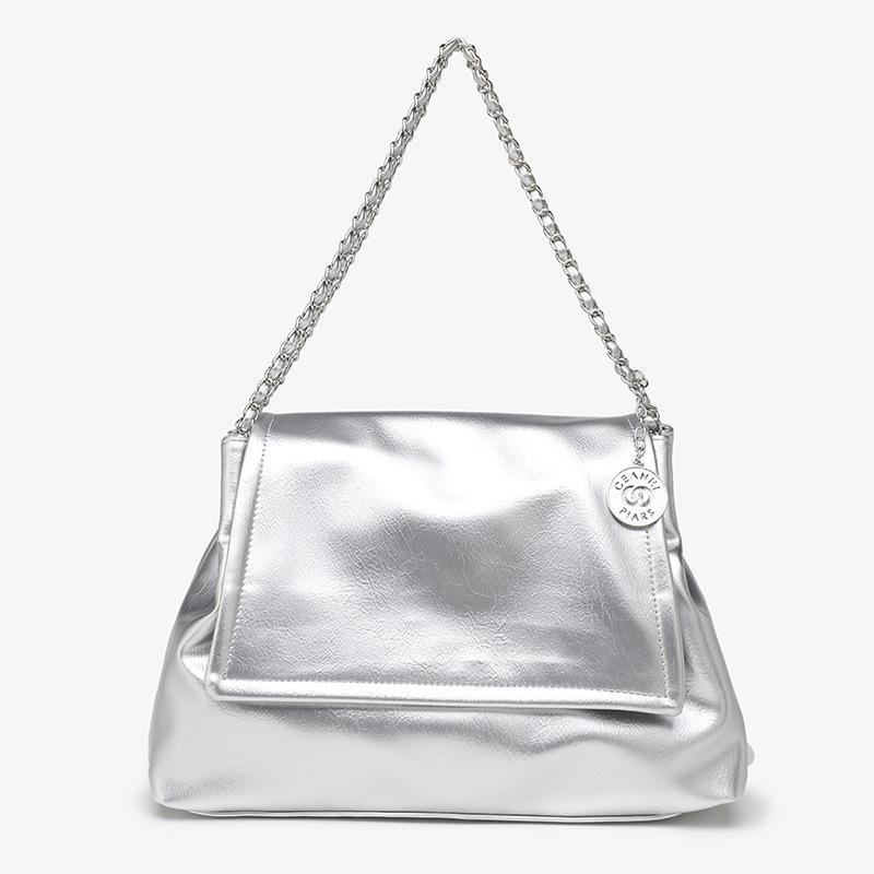 Trendy women's bags 2025 summer new trendy women's shoulder bags silver portable oblique span bags casual versatile chain women's bags