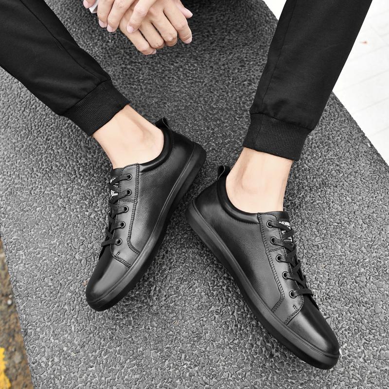 Мужские повседневные кроссовки на шнуровке, модные и удобные кроссовки. Повседневная мужская обувь из натуральной кожи.
