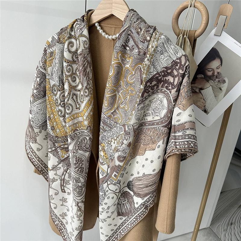 130*130cm 30% Silk +70% Wool Scarf Retro Vintage Luxurious Soft Shawl Large Warm Winter Wrap for Women