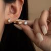Корейские серьги-гвоздики с цирконами на резьбе - Дизайн с черной винтовой застежкой