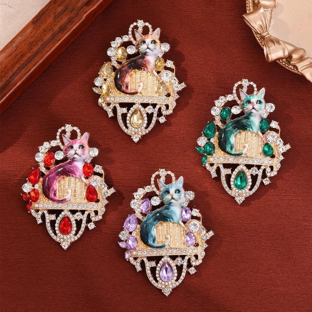 Exquisite Cat Brooch Light Luxury Jewelry Accessories Imitation Rhinestone Brooch Party Favors