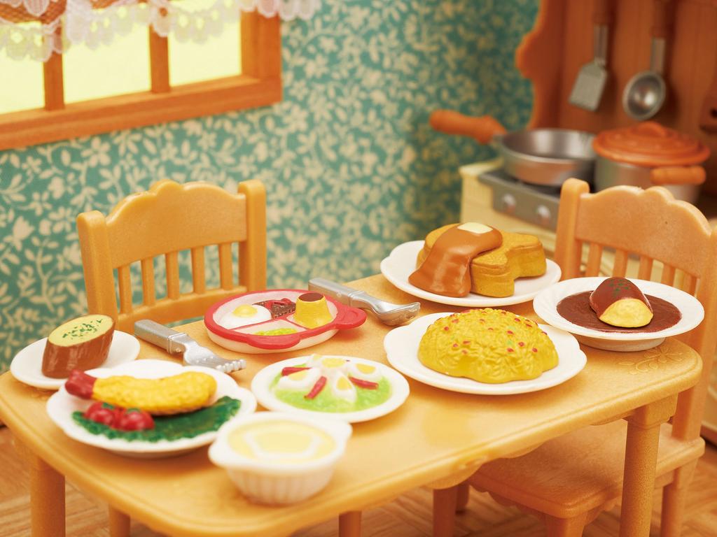 Мебель Sylvanian Families Сертификация ST Mark для детей от 3 лет и старше Игрушечный кукольный домик Sylvanian Families EPOCH [Набор для обеда] Car-417