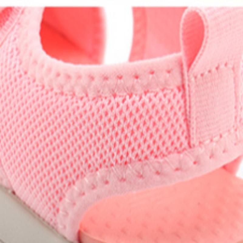 New Balance Детские сандалии розовые