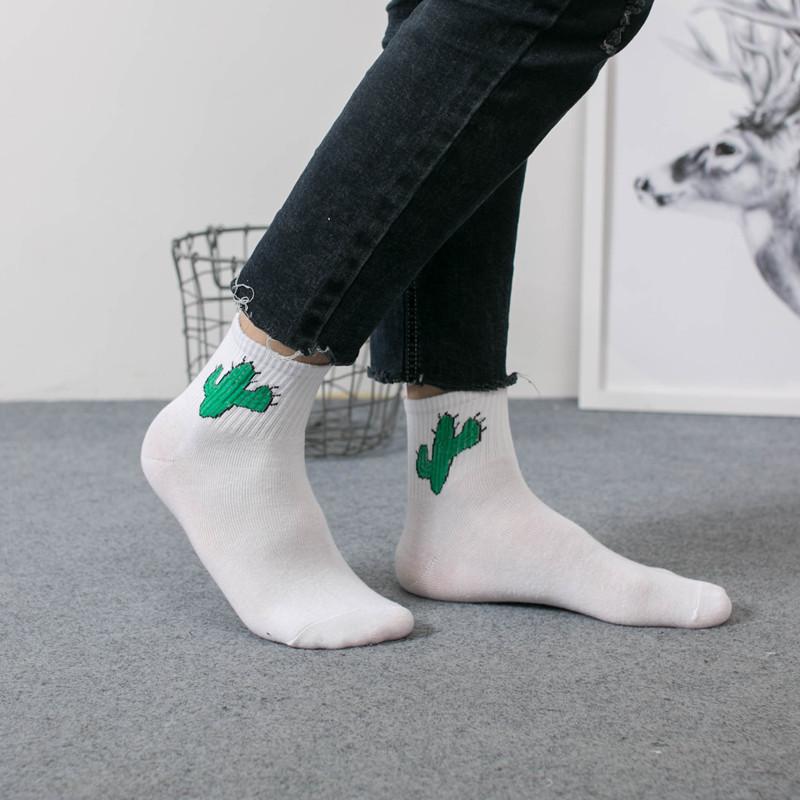 Women Daily Socks Harajuku Korea Japanese Cotton Kitten Flame Socks Men Chinese Cactus Gun Shark Alien Christmas Socks