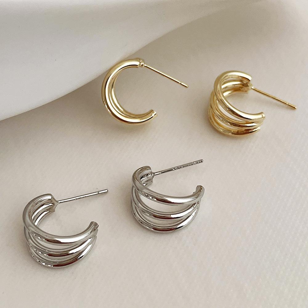 Dongdaemun Shiny Metal Design 925 Silver C-Shaped Personality Earrings – Cold Style, Fashionable, All-Match