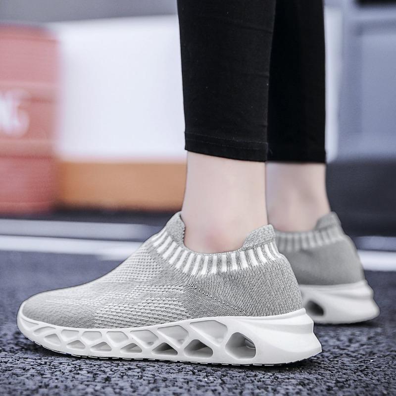 Women's Fly-woven Sports Soft-soled Casual Shoes