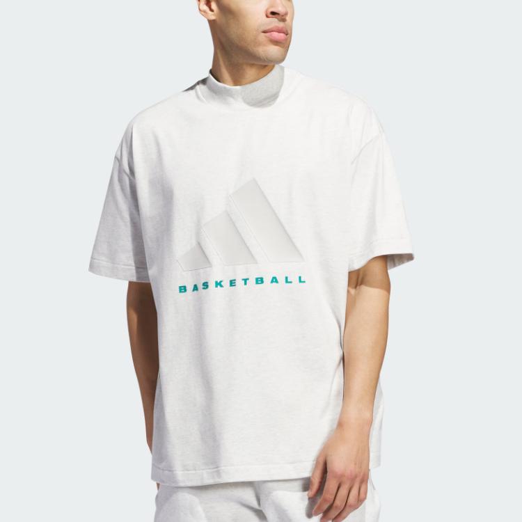 adidas КОЛЛЕКЦИЯ БАСКЕТБОЛА ГЛАВА 03 ЛОГОТИП ТИШЕРТ IW5645
