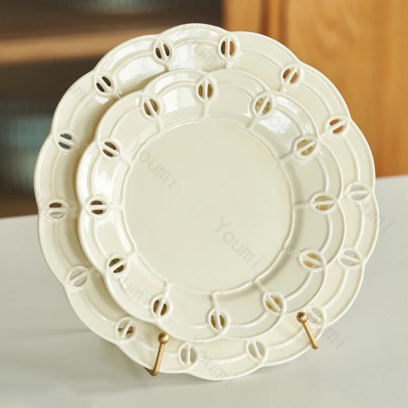 Креативная однотонная керамическая тарелка, роскошные ресторанные тарелки для пасты, уникальные полые десертные тарелки, бытовая посуда