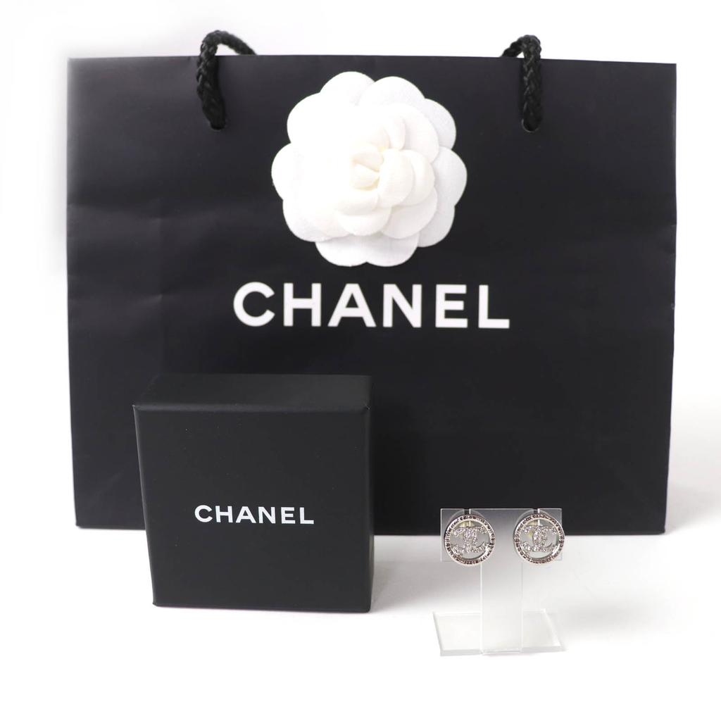Отличные серьги CHANEL Круг с логотипом COCO стразы Серебристый металл AB9068 A22A Б/у