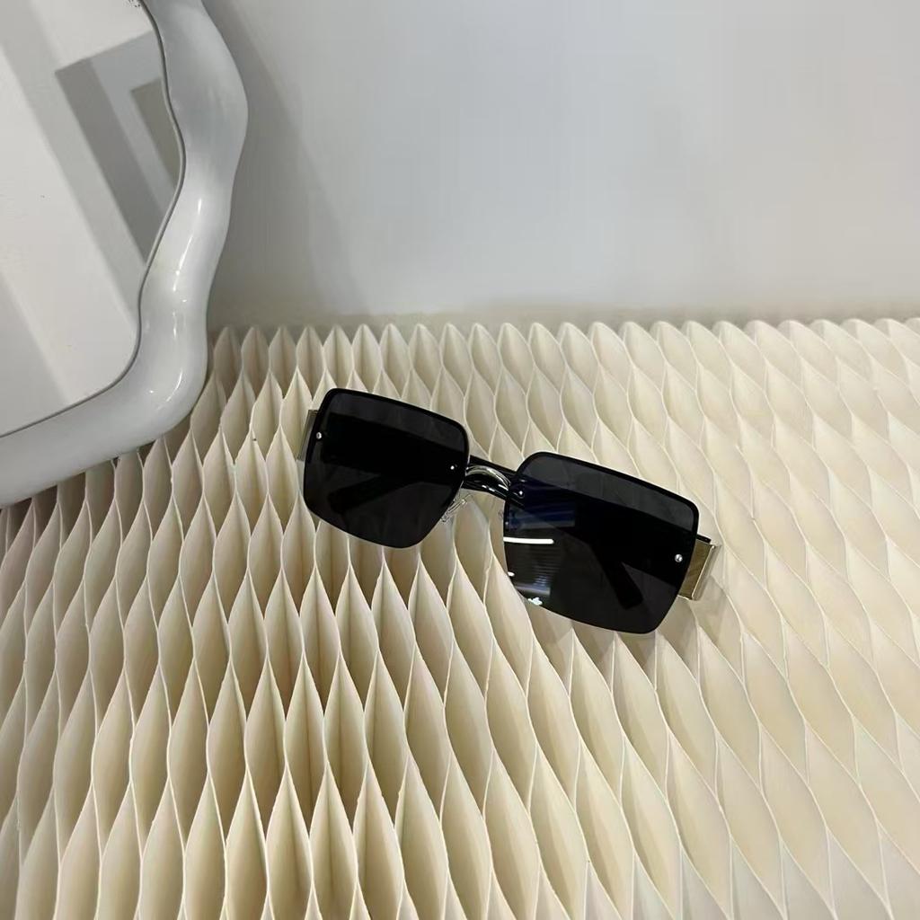 Square Women Sunglasses Korean Fashion UV Protection Sun Glasses for Women Travelling Photographing Men Sunglass