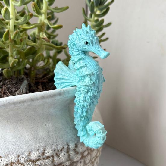 Seahorse Figurine Plant Pot Hanger Resin Seahorse Flower Pot Hugger Seahorse Statue for Planters Fish Tank Fence Edge Decoration
