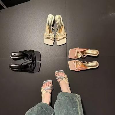 Модные туфли на высоком каблуке Удобные Новые Летние Однотонные Кожаные Шлепанцы Женская Обувь Женская Обувь Женская Мода Крутые Мюли Слайды Вьетнамки