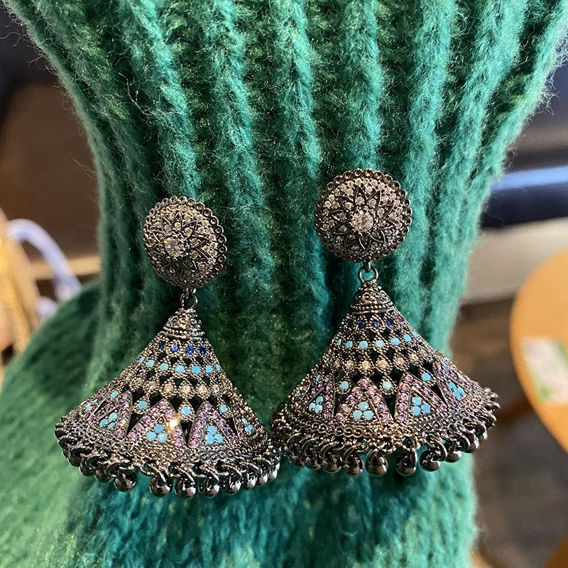 Черные висячие серьги с устойчивым пистолетом для женщин, индивидуальные ювелирные изделия в этническом стиле, серьги с колокольчиками, женские серьги-качели