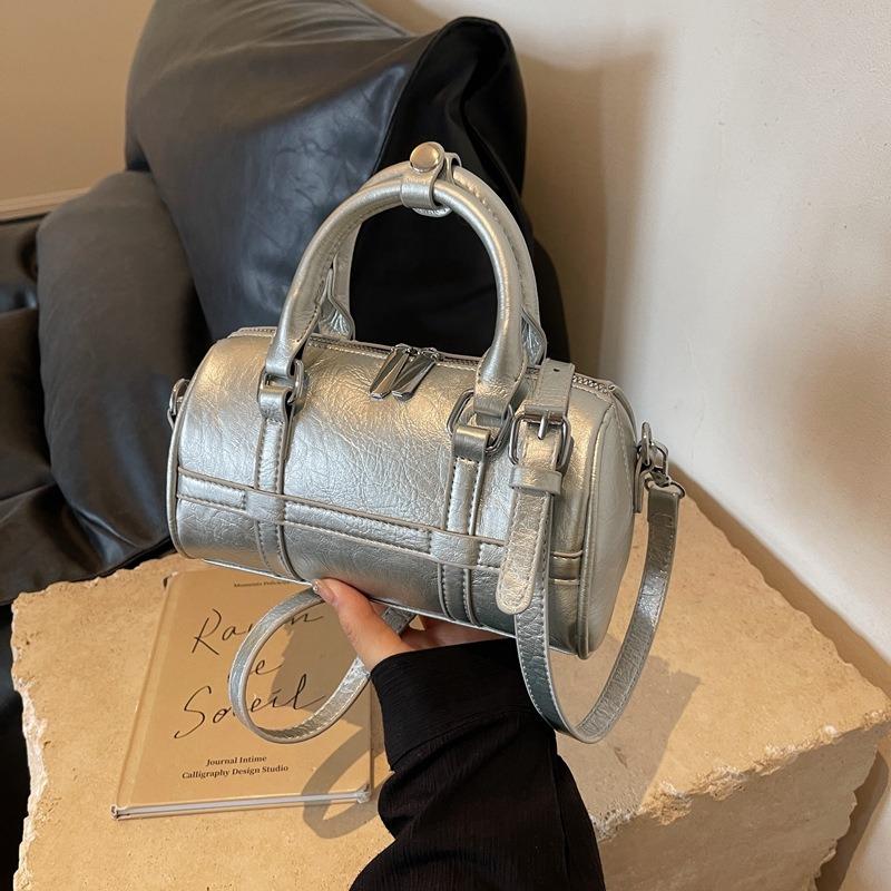 Сумка-подушка Новая сумка Женская сумка для поездок на работу Модная личность Легкая женская наплечная сумка-мессенджер