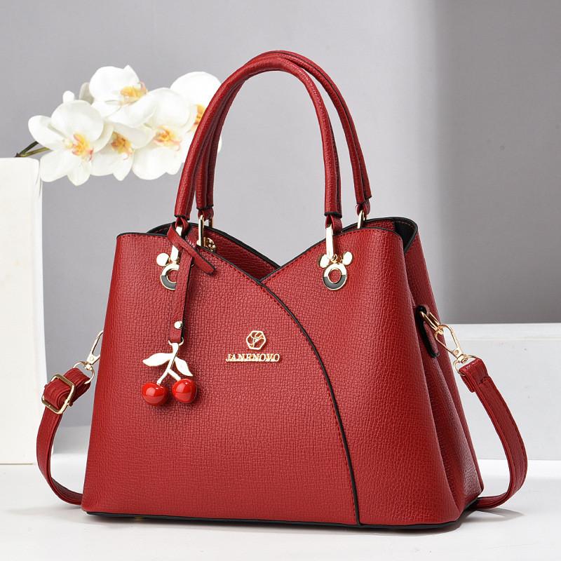 Fashionable Urban Style Large Capacity Tote Bag For Moms With Chic Design And Soft Pu Material