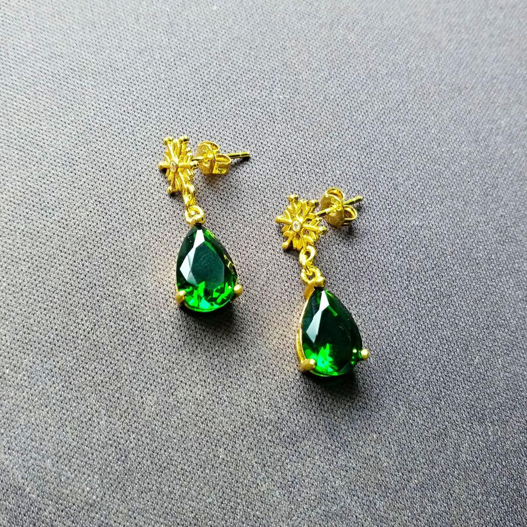 2025 Snowflake Earrings Full Diamond Gold Necklace Grandmother Emerald Ring Korean Green Crystal Bracelet Set