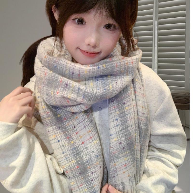 Milky Beige Plaid Thickened Scarf: Korean Style for Winter 2025