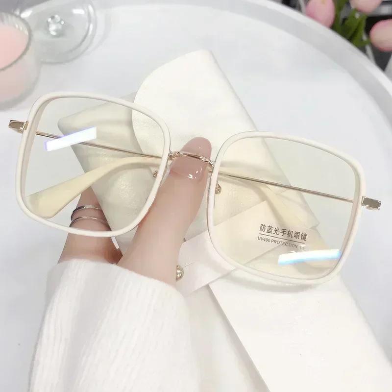 Large Square Frame Woman Glasses Girl Fashion Transparent Reading Glass High-Definition Anti-Blue Light Computer Eyeglass