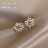 New Classic  Luxury Party Girls Unusual Earrings Elegant  Petal Round Stud Earrings for Women LM
