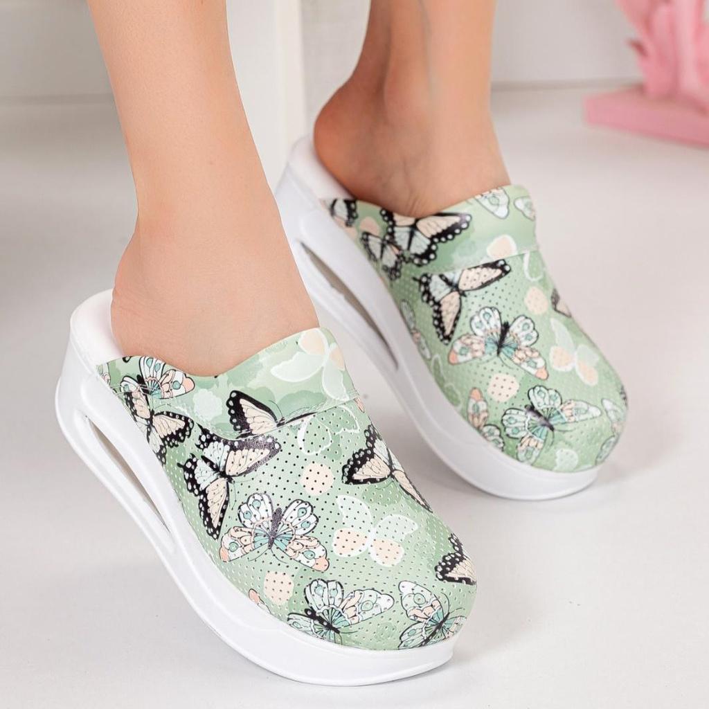Women Medical Clogs Sabo Hospital Shoes Non-Slip Slipper Nurse Doctor Midwife Surgical Sandals
