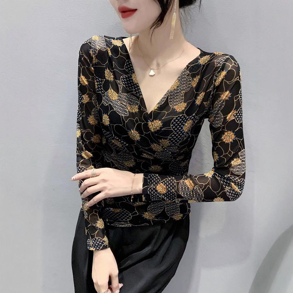 Футболка с V-образным вырезом и принтом для женщин, с длинными рукавами, весенняя новая модная сексуальная сетчатая базовая рубашка